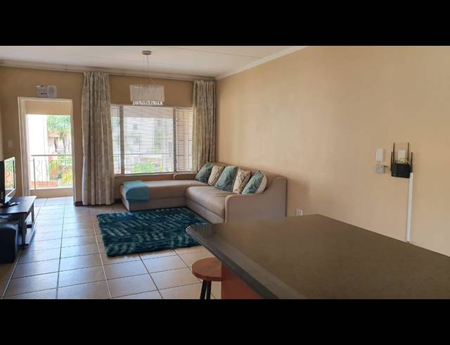 2 BEDROOM APARTMENT RENTED IN SUNNINGHILL